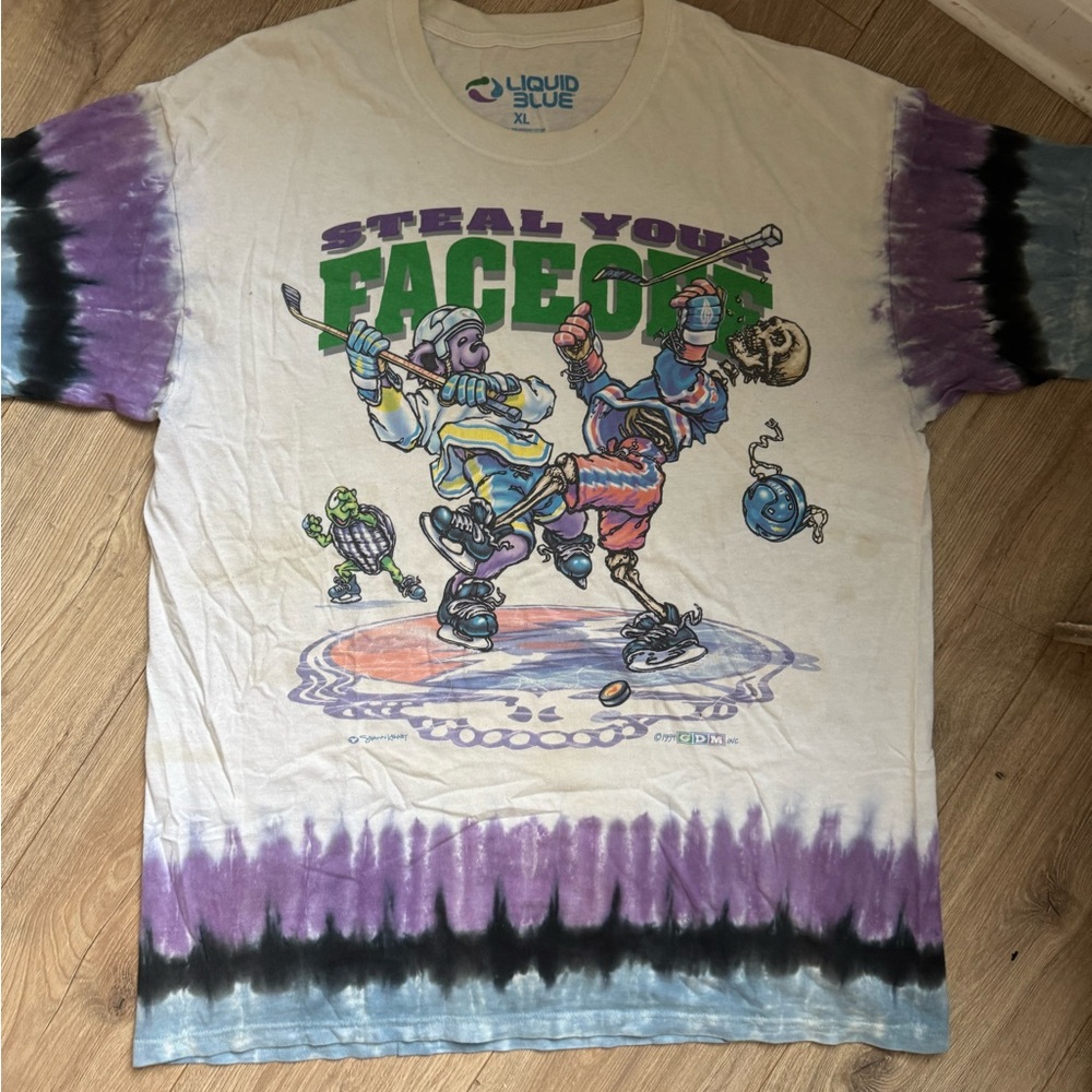 Liquid Blue Cream T-Shirt